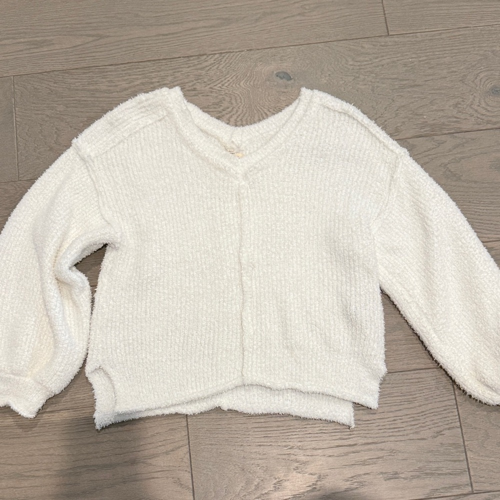 POL Women's Cream V-Neck Sweater